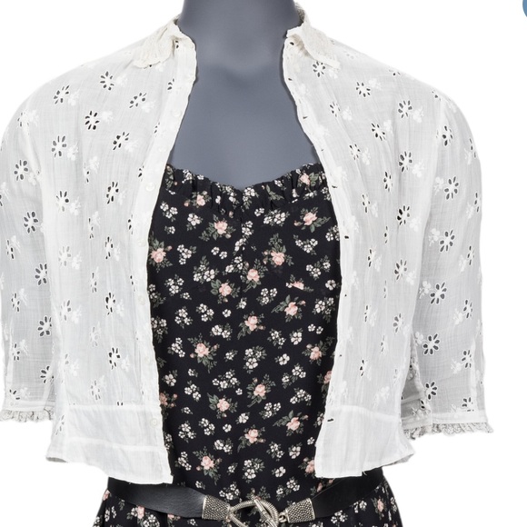 ISO White Eyelet Cardigan from the Time Traveler’s Wife (2022) - Picture 1 of 4